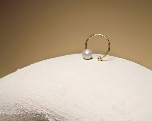 18KT yellow gold earring ear cuff with freshwater pearls - Dots 1E