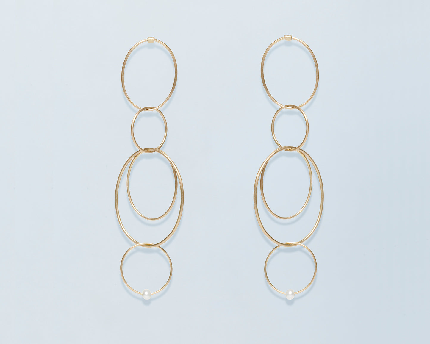 18KT hanging oval earrings in yellow gold with freshwater pearl (height 7CM) - Cerchi Ovali