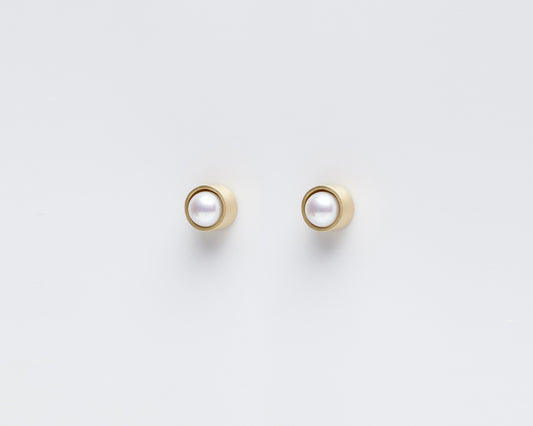 18KT yellow gold stud earrings with pearls (diameter 5,4MM) - Cilindro E