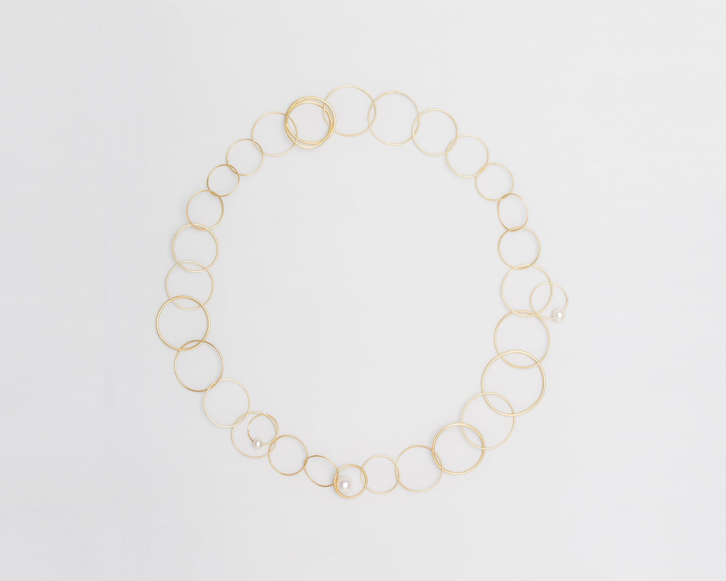 18 KT yellow gold necklace with akoya pearls (diameter 4,6-6-7,2MM) – Continuum