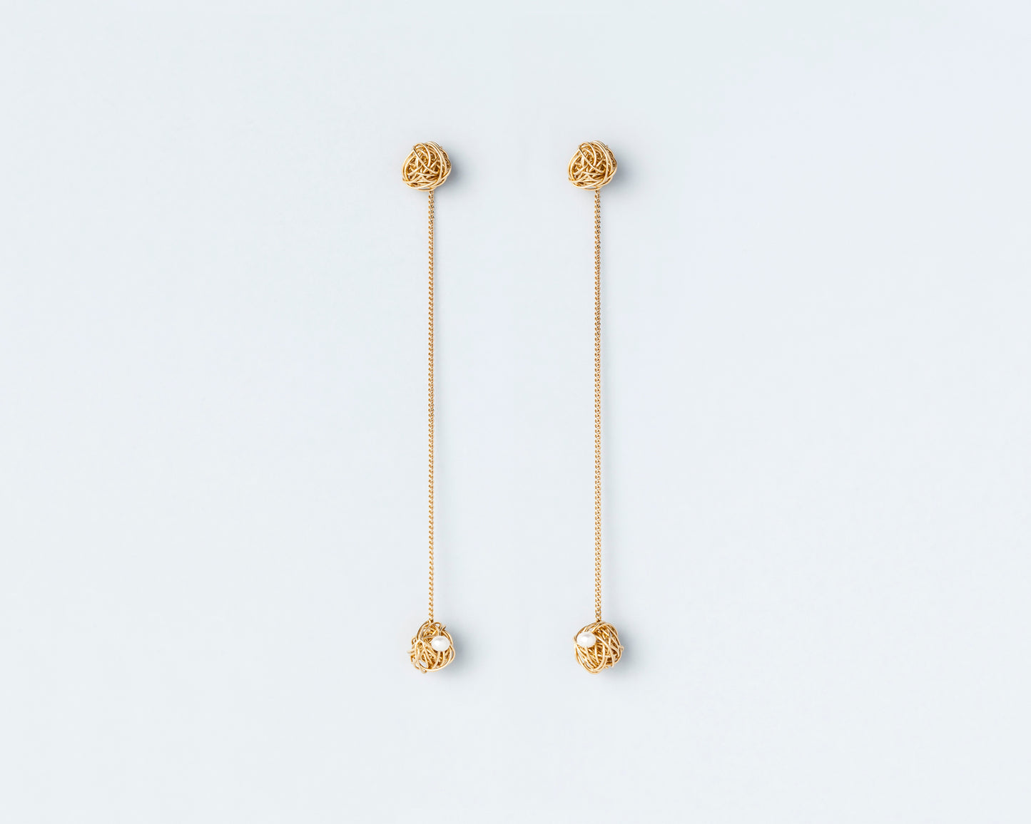 18KT yellow gold hanging earrings in with freshwater pearls - Due Gomitoli