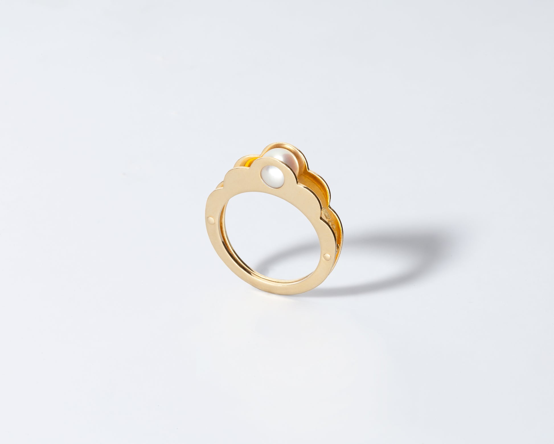 18KT yellow gold pearl ring with akoya pearl - Enclosed