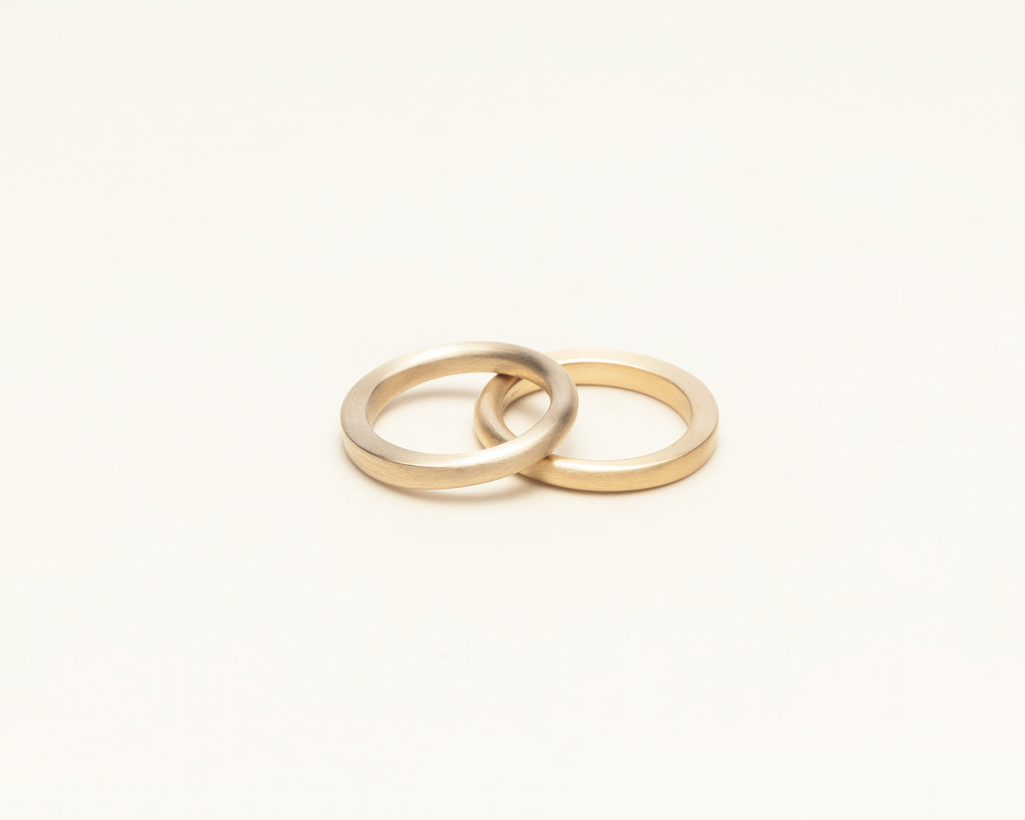 18KT white, yellow gold wedding rings – Morphing