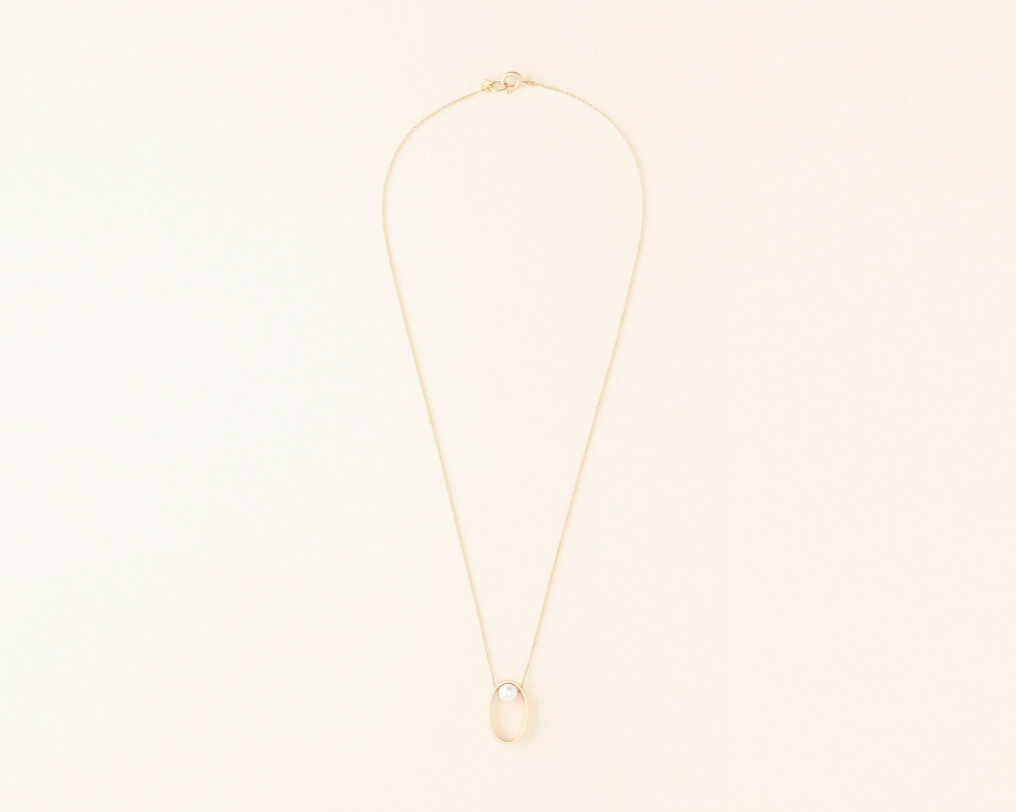 18 KT pearl necklace in yellow gold with pendant (pearl diameter 5,6 MM) - Elisse