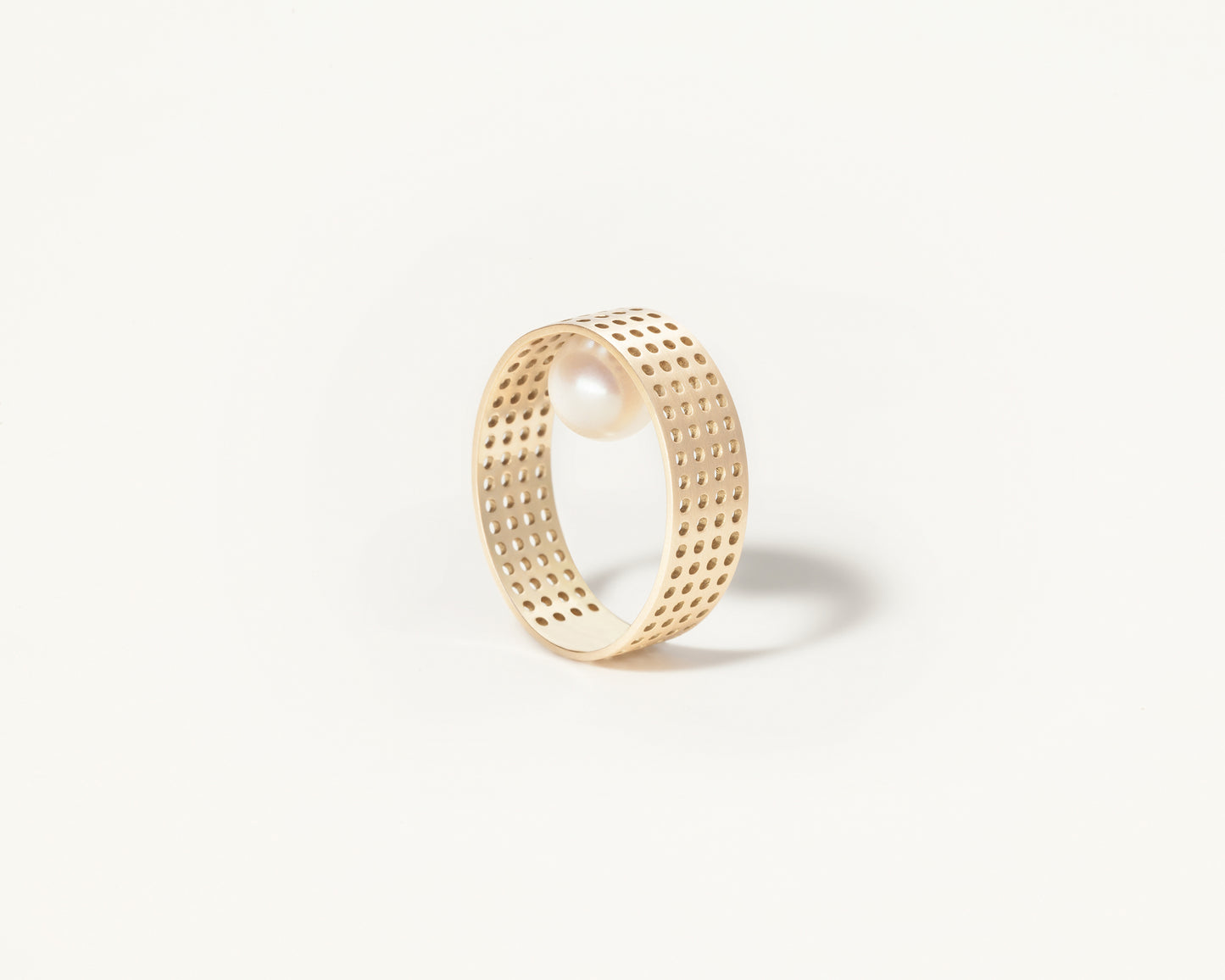 18KT band gold ring with akoya pearl (Diameter 8,5MM) - Pointillisme