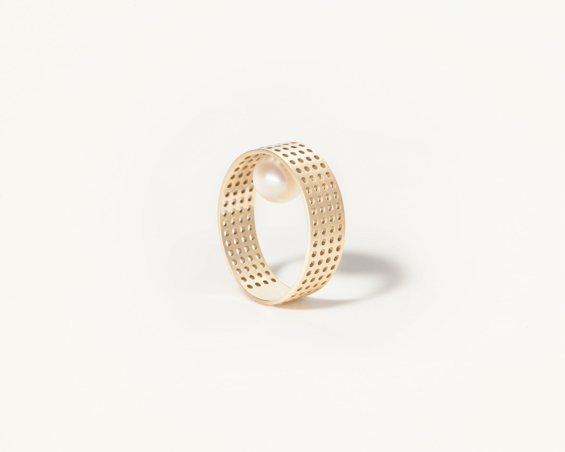 18KT band gold ring with akoya pearl (Diameter 8,5MM) - Pointillisme