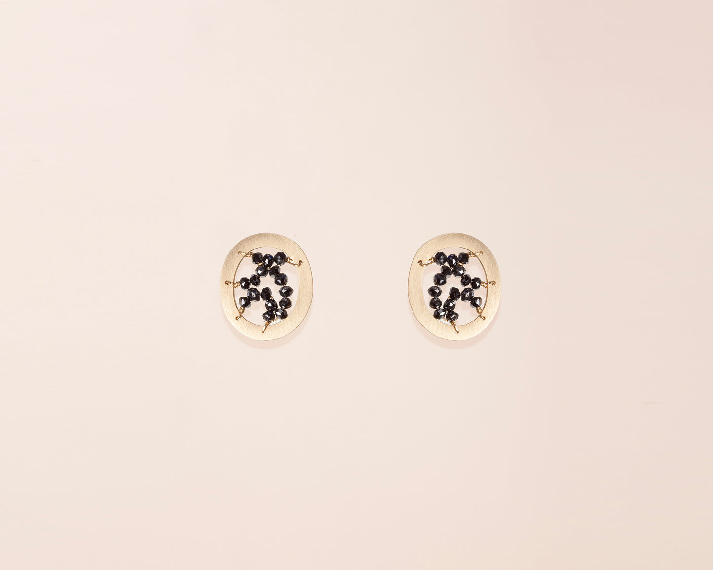 18KT yellow gold stud earrings with black diamonds - Small Frame