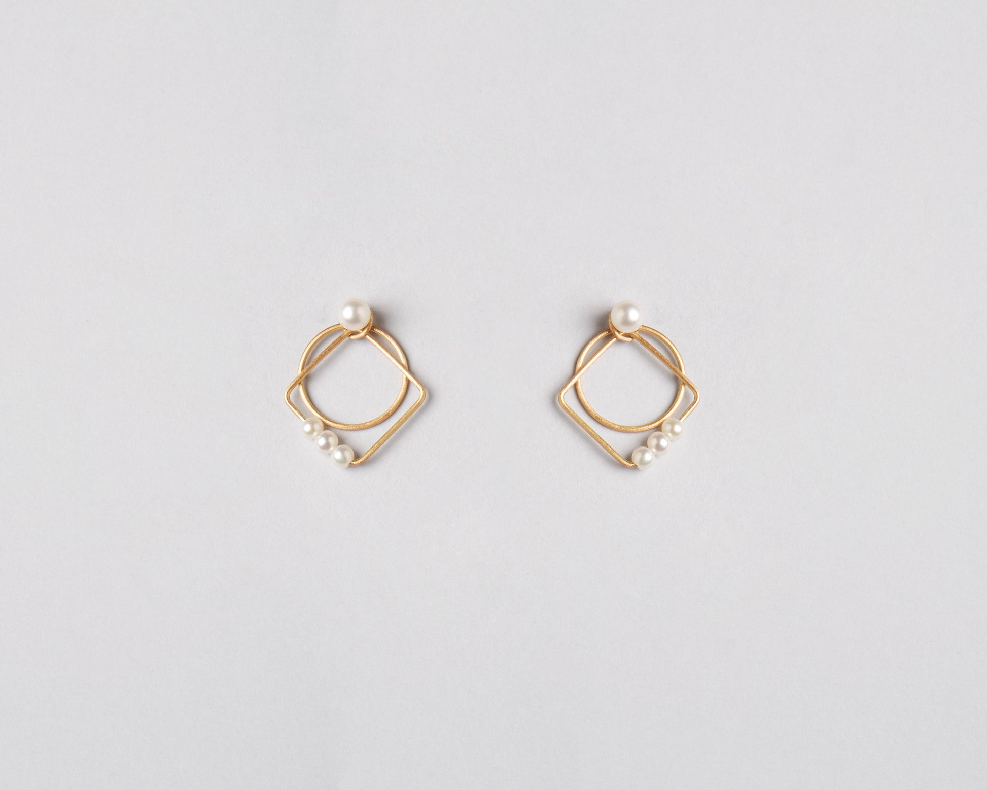 18KT gold earrings with freshwater pearls - All together E