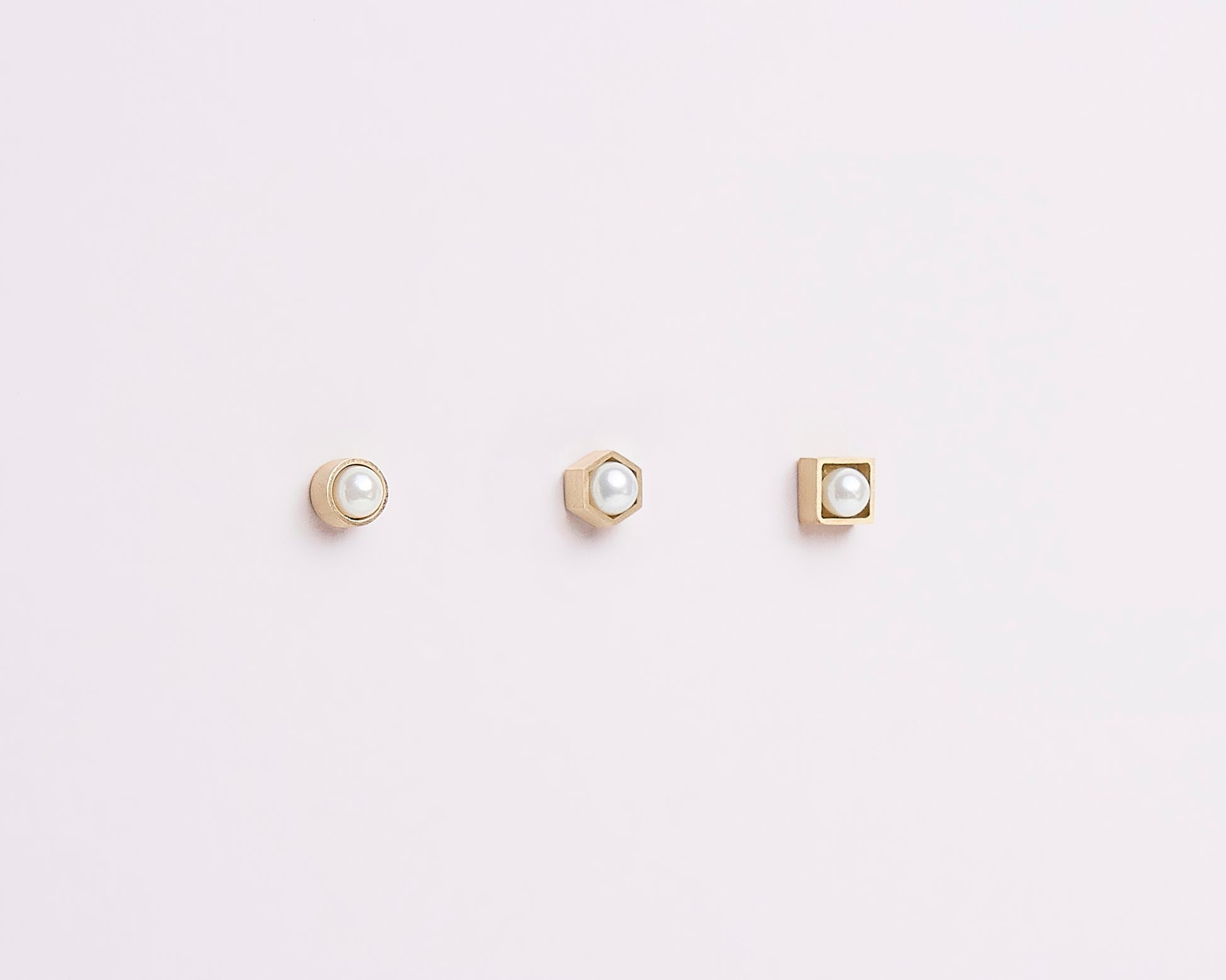 18KT yellow gold stud earrings with pearls (diameter 5,4MM) - Cilindro E