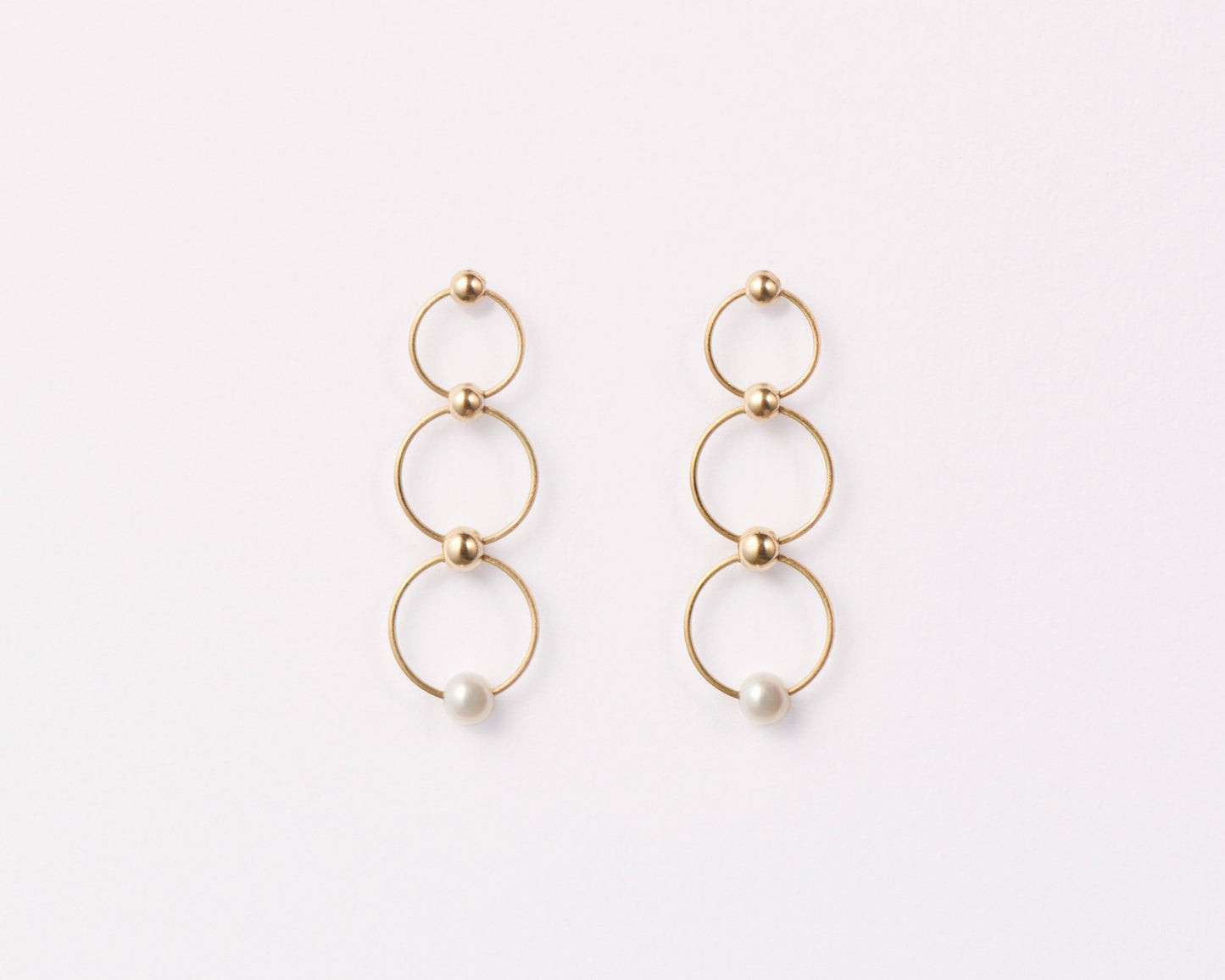 18KT yellow gold hanging earrings whit freshwater pearls - Leda