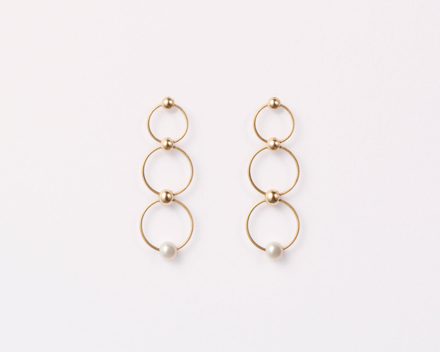 18KT yellow gold hanging earrings whit freshwater pearls - Leda