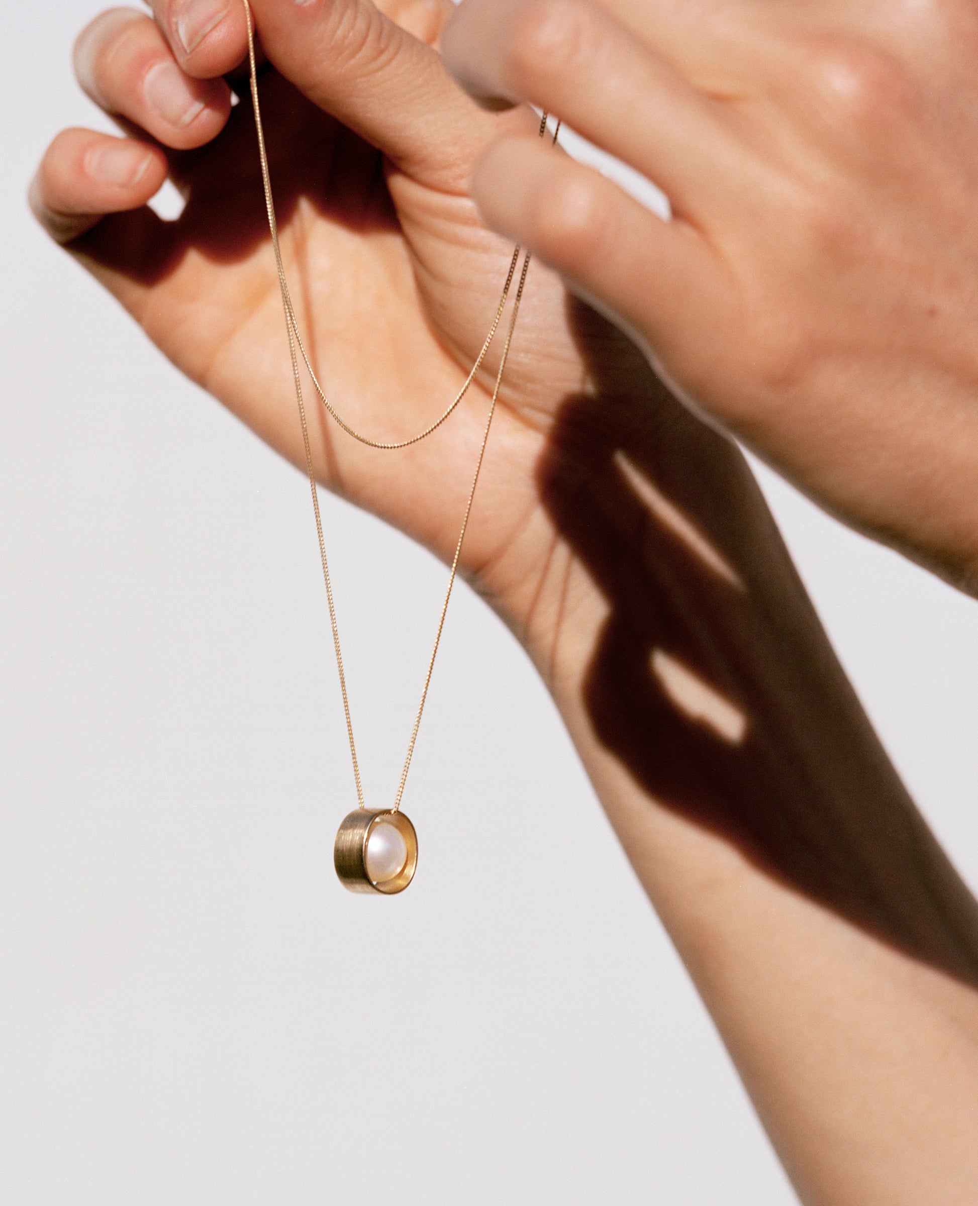 18KT yellow gold band necklace with akoya pearl - Moon N