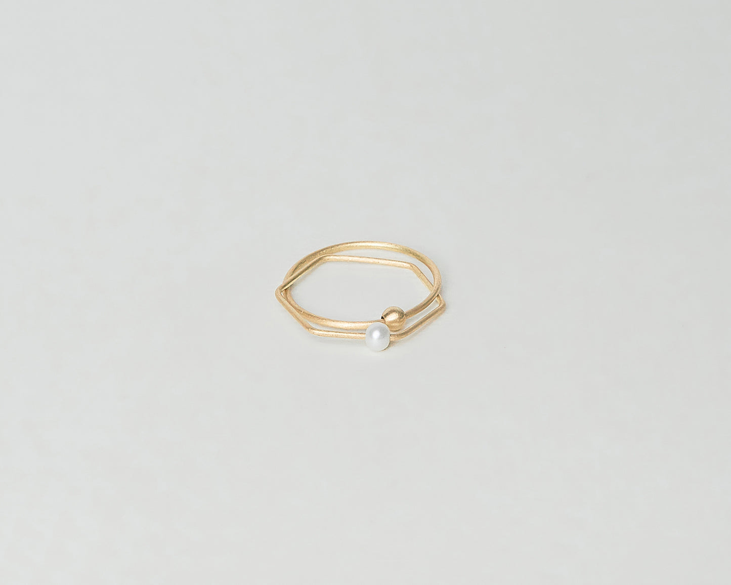 18KT yellow gold ring with freshwater pearl - Callisto