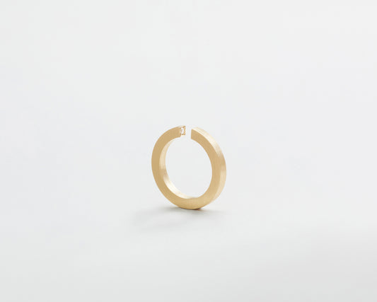 18KT yellow gold wedding ring with diamond - Squared 