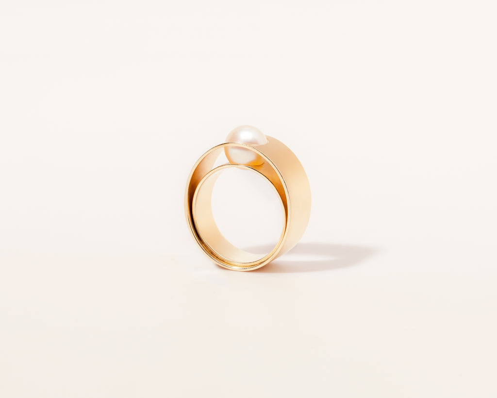 18KT yellow, white or rose double gold ring with akoya pearl (diameter 8 MM) - Move