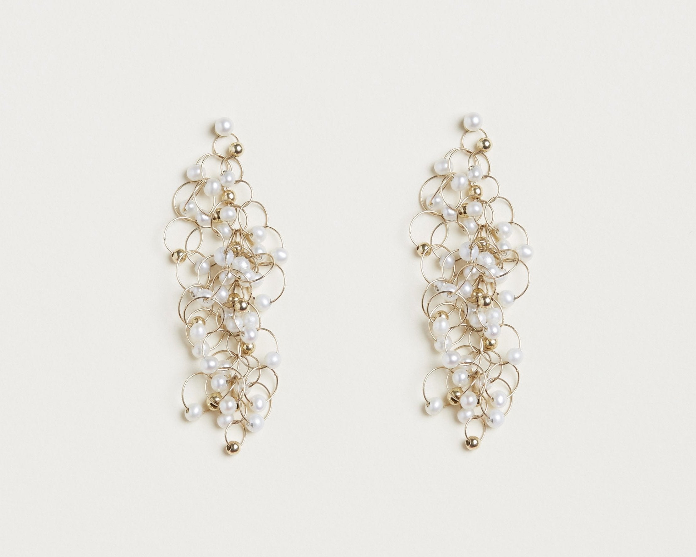 18KT yellow gold earrings with freshwater pearls - Infinito E