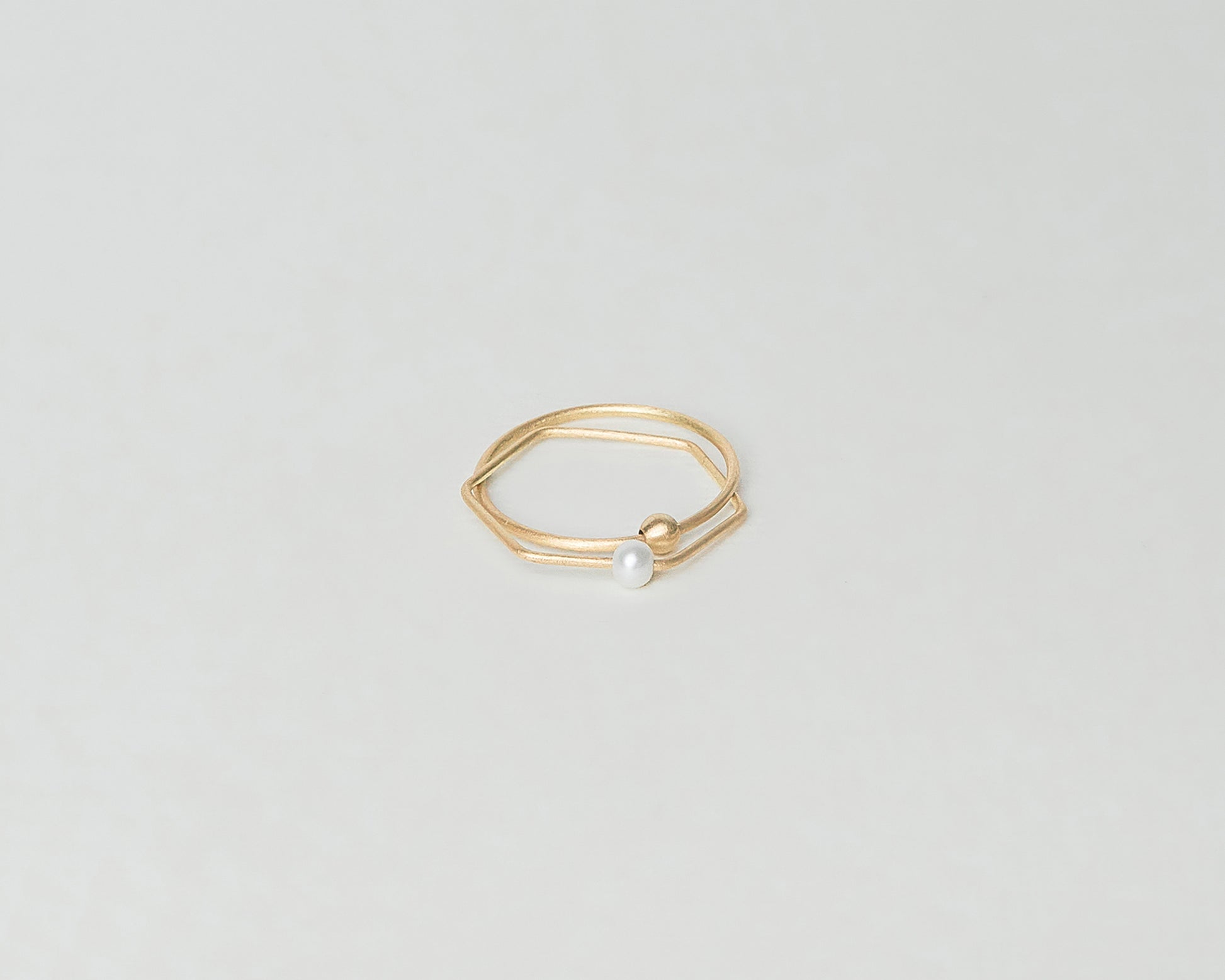 18KT yellow gold ring with freshwater pearl - Callisto