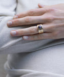 18KT Yellow gold band ring with black akoya pearl - Contatto